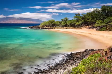 nude beaches in honolulu|Stunning Nude Beaches in Hawaii for Going Bare